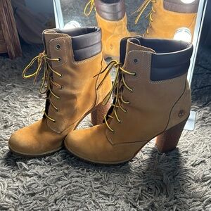 Timberland Tan Heeled Boots with Chunky Heel